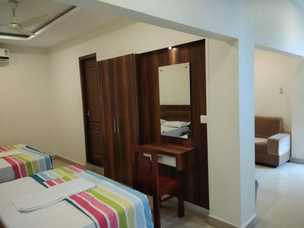 Tirur Tourist Home エクステリア 写真