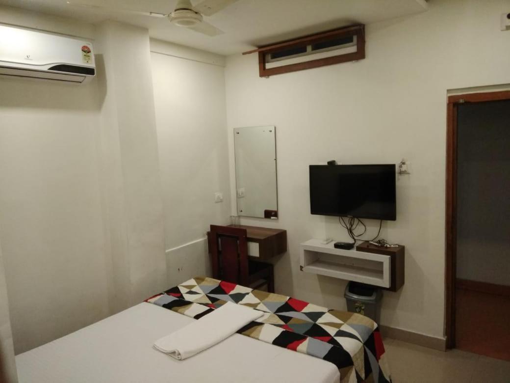 Tirur Tourist Home エクステリア 写真